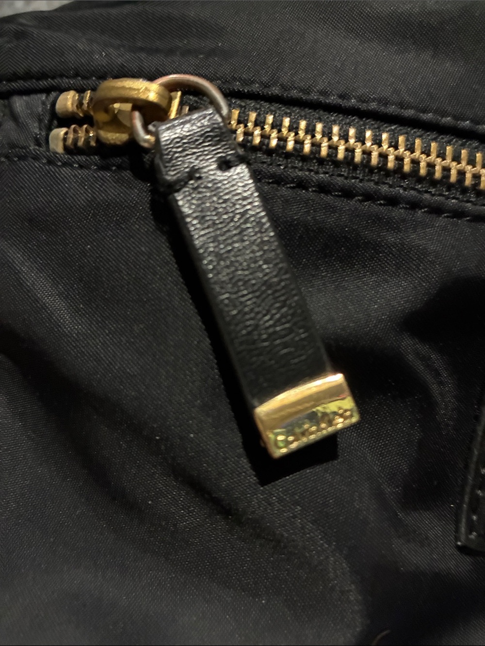 ⭐️ CALVIN KLEIN Black Nylon Crossbody Bag Shoulder Purse - Picture 2 of 5